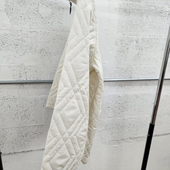 NWT Voyager Women’s Cream Quilted Jacket – Size L - Picture 11 of 12
